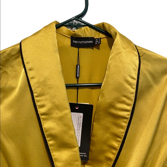 Yellow Satin Feather trimmed dress. Pajama style. New Tags. Sz 2. - Picture 4 of 9